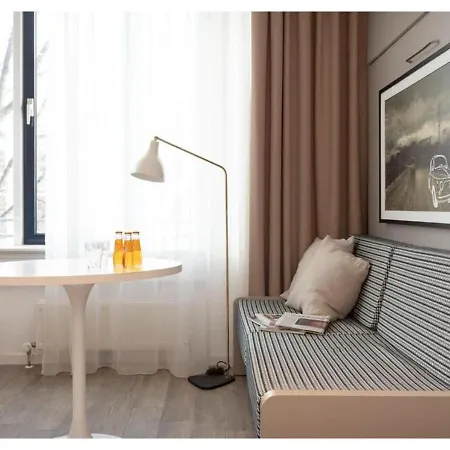 Brera Serviced West Hotel apartamentowy 3*