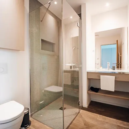 Brera Serviced West Hotel apartamentowy 3*