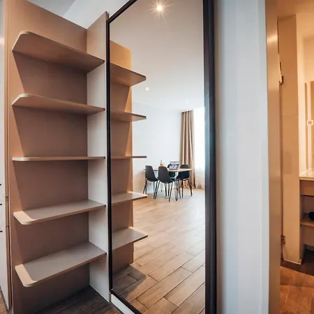 Brera Serviced West Hotel apartamentowy