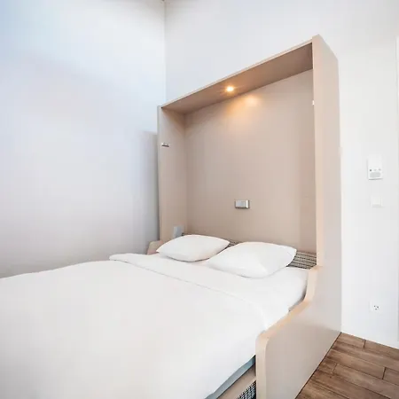 Hotel apartamentowy Brera Serviced West