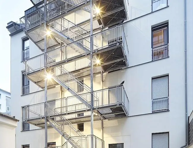 Brera Serviced West 3* Munich