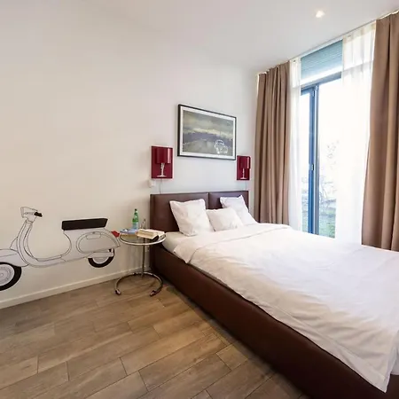Brera Serviced West 3*